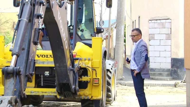 REPORTAJUL ZILEI: Municipalitatea sigheteană are în plan reamenajarea spațiilor verzi din cartiere REPORTAJUL ZILEI: Municipalitatea sigheteană are în plan reamenajarea spațiilor verzi din cartiere