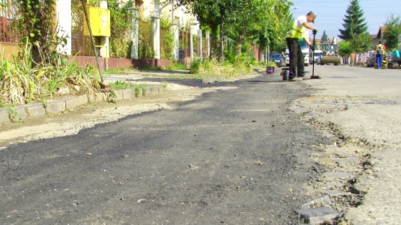 SIGHET: Strada Iuliu Maniu, una dintre primele finalizate după lucrările la rețeaua de apă și canal SIGHET: Strada Iuliu Maniu, una dintre primele finalizate după lucrările la rețeaua de apă și canal
