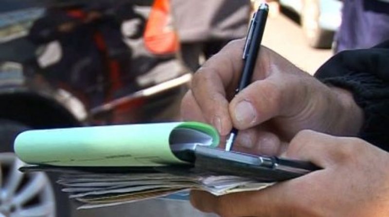 SIGHET: Amenzi de peste 10.000 de lei aplicate de poliţiştii sigheteni pentru abateri în domeniul comerţului SIGHET: Amenzi de peste 10.000 de lei aplicate de poliţiştii sigheteni pentru abateri în domeniul comerţului
