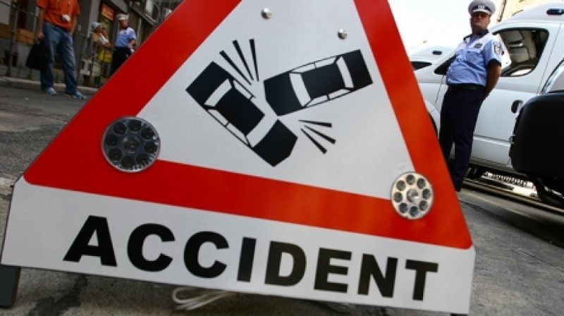 PRIBILEŞTI: Accident rutier cu couă persoane încarcerate PRIBILEŞTI: Accident rutier cu couă persoane încarcerate