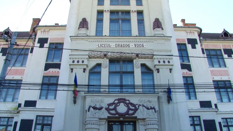SIGHET: Directorii de școli nu spun despre problemele pe care le au unitățile pe care le conduc, deși în Primărie există o persoană desemnată să se ocupe de acestea SIGHET: Directorii de școli nu spun despre problemele pe care le au unitățile pe care le conduc, deși în Primărie există o persoană desemnată să se ocupe de acestea