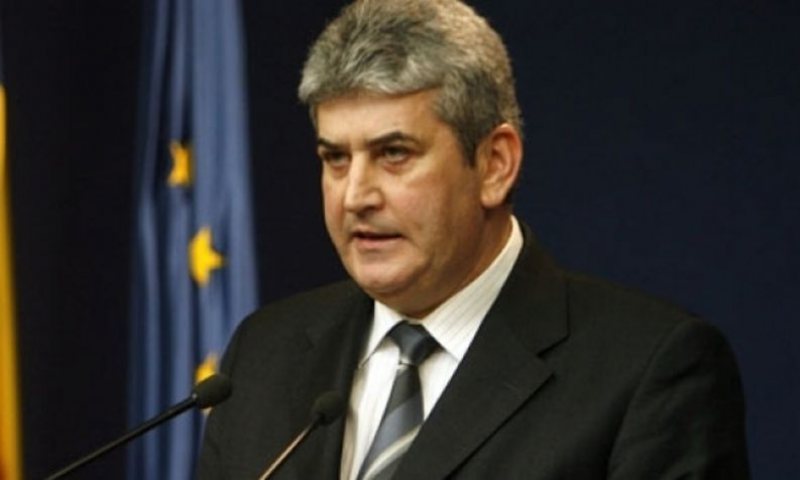 SEDIUL MAI: Prima reacţie a ministrului Gabriel Oprea după moartea poliţistului Bogdan Gigină: Din respect pentru familia lui, am ales să nu fac declaraţii publice SEDIUL MAI: Prima reacţie a ministrului Gabriel Oprea după moartea poliţistului Bogdan Gigină: Din respect pentru familia lui, am ales să nu fac declaraţii publice