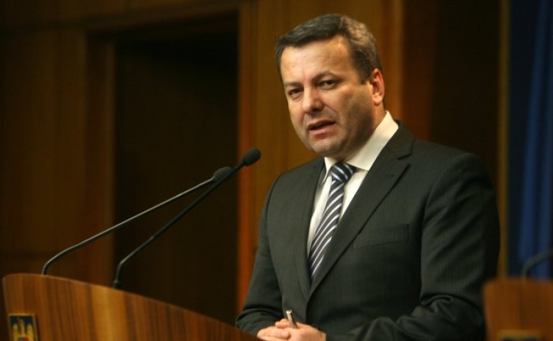IALOMIŢIANU: Ponta să deblocheze cheltuielile pentru investiții publice; companiile nu au bani pentru obligațiile fiscale IALOMIŢIANU: Ponta să deblocheze cheltuielile pentru investiții publice; companiile nu au bani pentru obligațiile fiscale