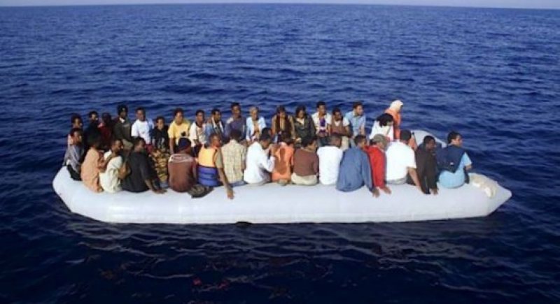 SPANIA: Aproape 200 de imigranți au fost salvați pe mare în largul Andaluziei SPANIA: Aproape 200 de imigranți au fost salvați pe mare în largul Andaluziei