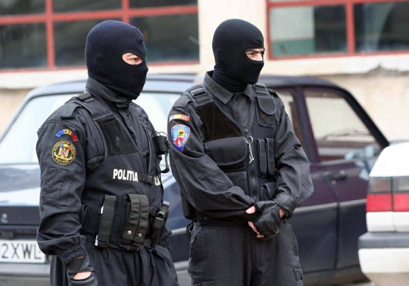 DIICOT: Percheziții la domiciliile membrilor unui grup infracțional din Sălaj și Maramureș DIICOT: Percheziții la domiciliile membrilor unui grup infracțional din Sălaj și Maramureș
