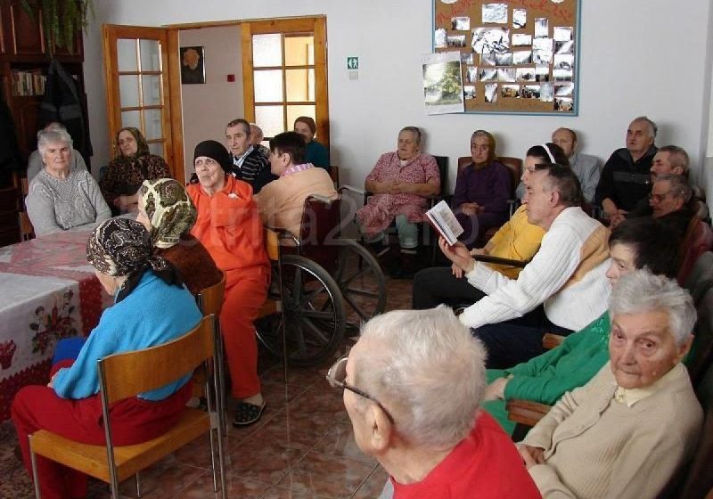 PROGRAM: Ministerul Muncii propune prelungirea cu doi ani a programului privind căminele pentru vârstnici