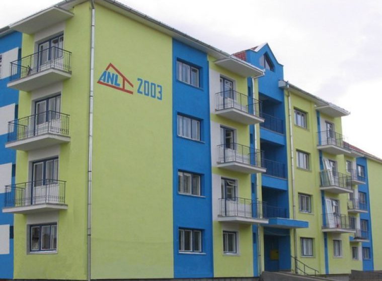 PROPUNERE PNL: Persoanele cu antecendente penale care încalcă din nou legea, evacuate din locuinţele sociale