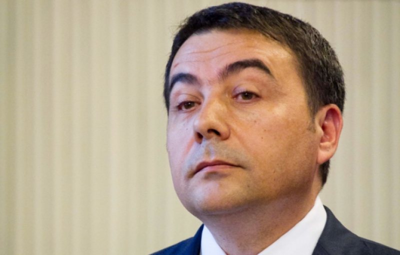 CURTEA DE APEL BUCUREŞTI: Fostul ministru al Agriculturii Stelian Fuia, condamnat la 4 ani închisoare cu executare CURTEA DE APEL BUCUREŞTI: Fostul ministru al Agriculturii Stelian Fuia, condamnat la 4 ani închisoare cu executare