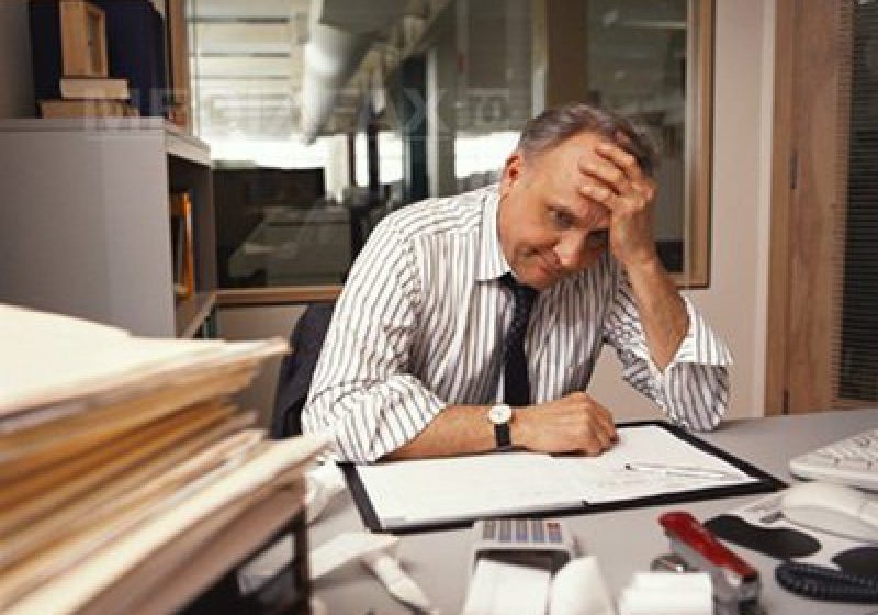 O MĂSURĂ SPECIALĂ: Angajatorii vor trebui să aibă grijă ca salariații să nu se streseze la serviciu