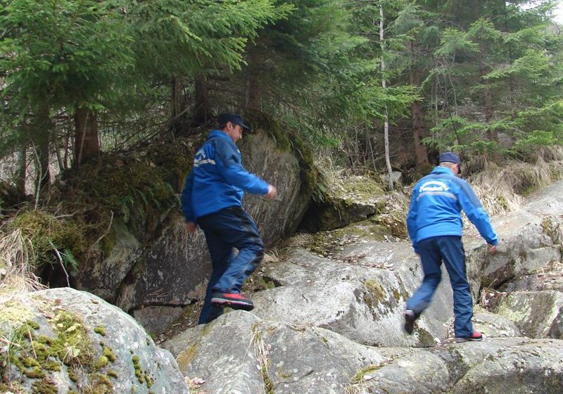 MARAMUREŞ: Doi turişti polonezi s-au rătăcit în Munţii Maramureşului