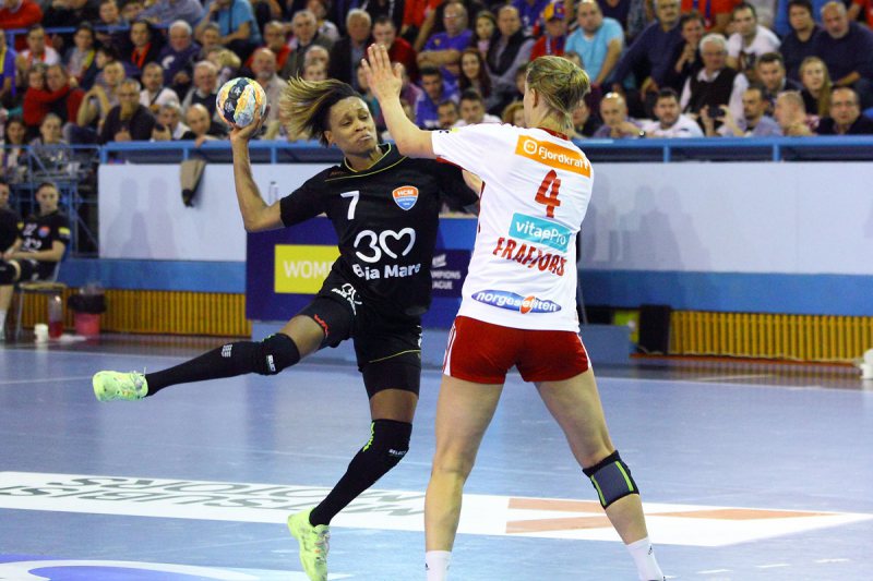 HANDBAL: CSM Ploiești – HCM Baia Mare 23-29 (12-13) HANDBAL: CSM Ploiești – HCM Baia Mare 23-29 (12-13)
