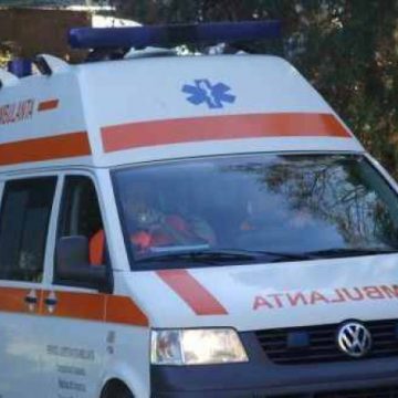 Weekend cu trei accidente. Două persoane au ajuns la spital Weekend cu trei accidente. Două persoane au ajuns la spital