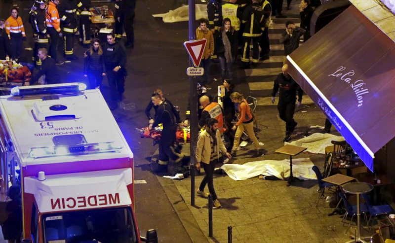 ATENTATELE DIN PARIS: Ministrul francez de Interne propune desfiinţarea moscheilor radicale ATENTATELE DIN PARIS: Ministrul francez de Interne propune desfiinţarea moscheilor radicale