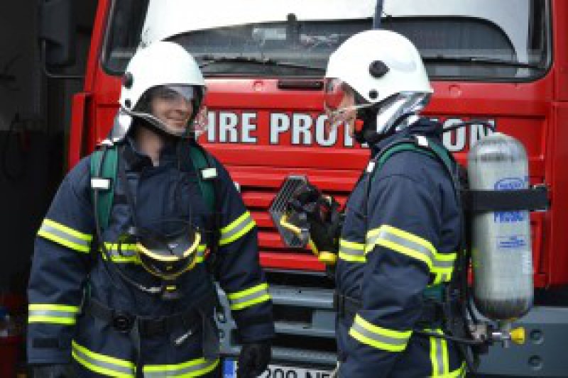 MĂSURI DE PRECAUȚIE: Atribuții sporite pentru inspectorii ISU, care pot sigila construcțiile în care nu se respectă siguranța la incendiu MĂSURI DE PRECAUȚIE: Atribuții sporite pentru inspectorii ISU, care pot sigila construcțiile în care nu se respectă siguranța la incendiu