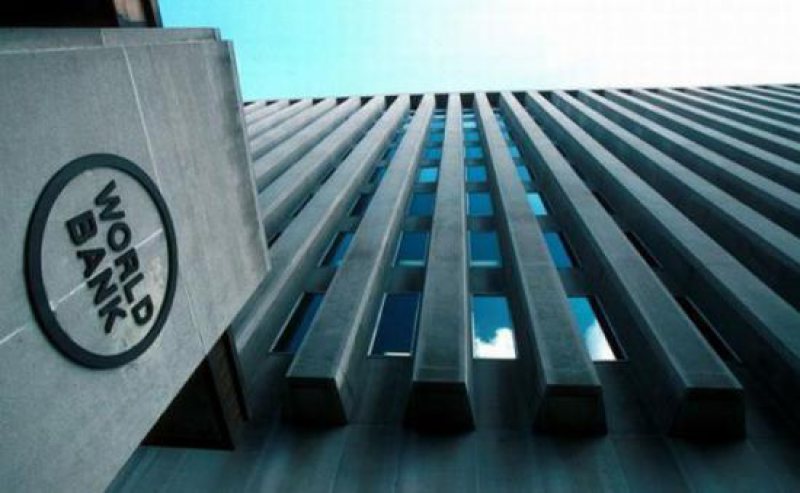 BANCA MONDIALĂ: Schimbările climatice ar putea împinge spre sărăcie peste 100 de milioane de oameni până în 2030 BANCA MONDIALĂ: Schimbările climatice ar putea împinge spre sărăcie peste 100 de milioane de oameni până în 2030