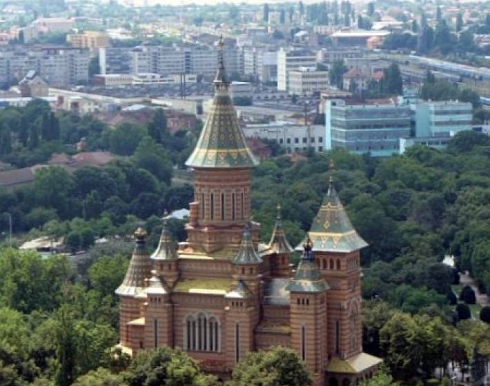 PENTRU CENTRU CULTURAL: Mitropolia Banatului a intrat în afaceri cu rromii din clanul Cârpaci