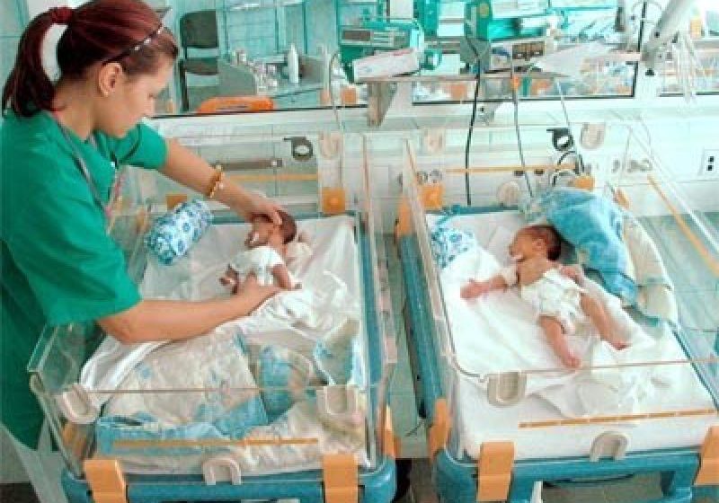 OMS: Mortalitatea maternă a scăzut cu 44% față de nivelul din 1990