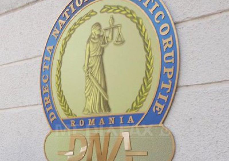 DNA: Fostul adjunct al Direcţiei de Combatere a Criminalităţii Organizate – poreclit "naşul turcilor", "directorul"- era căutat de mituitori în timpul controalelor DNA: Fostul adjunct al Direcţiei de Combatere a Criminalităţii Organizate – poreclit "naşul turcilor", "directorul"- era căutat de mituitori în timpul controalelor