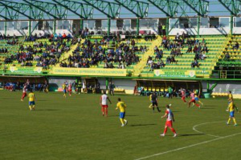 FOTBAL: Jucătorii de la FCM Baia Mare n-au reușit să se recupereze după meciul cu Steaua și au pierdut la Mioveni FOTBAL: Jucătorii de la FCM Baia Mare n-au reușit să se recupereze după meciul cu Steaua și au pierdut la Mioveni
