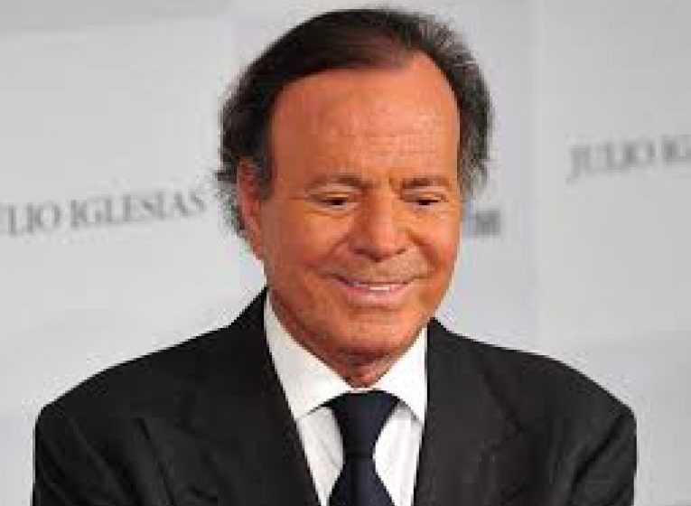 TRAGEDIA DIN COLECTIV: Julio Iglesias transmite condoleanţe românilor: Inima mea este cu voi TRAGEDIA DIN COLECTIV: Julio Iglesias transmite condoleanţe românilor: Inima mea este cu voi