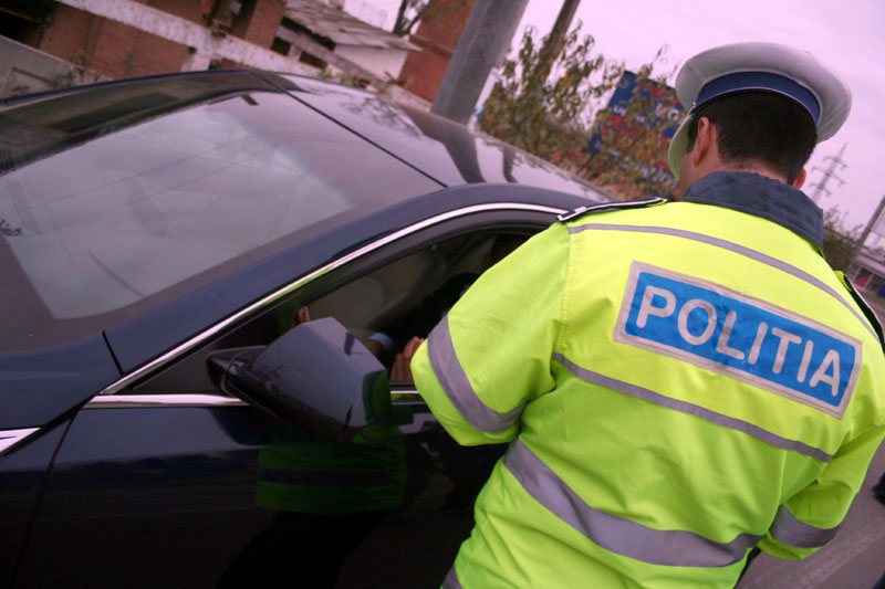 MARAMUREŞ: Şoferi depistaţi în trafic fără permise de conducere MARAMUREŞ: Şoferi depistaţi în trafic fără permise de conducere