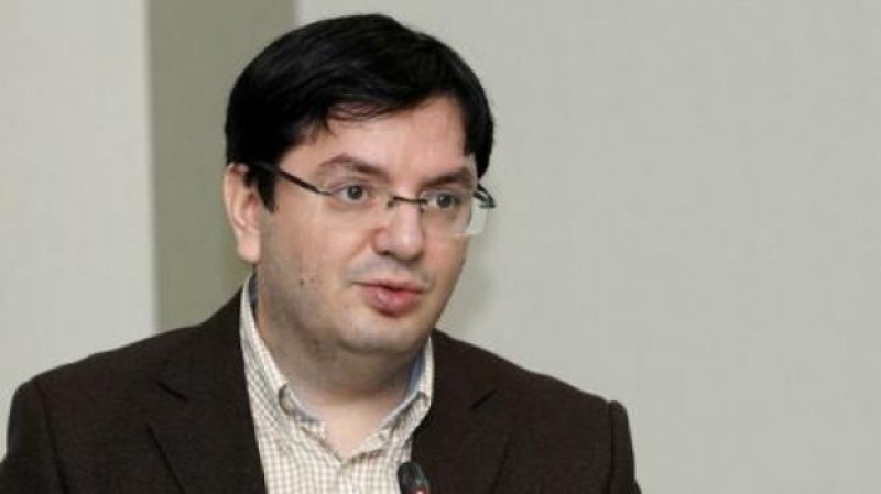 TRAGEDIA DIN COLECTIV: Bănicioiu îi propune lui Iohannis decorarea medicilor implicați în salvarea victimelor de la Colectiv TRAGEDIA DIN COLECTIV: Bănicioiu îi propune lui Iohannis decorarea medicilor implicați în salvarea victimelor de la Colectiv