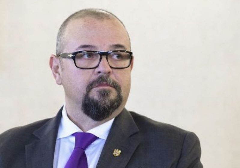 DOSARUL COLECTIV: Primarul demisionar Cristian Popescu Piedone, pus sub acuzare de procurorii DNA pentru abuz în serviciu şi fals intelectual DOSARUL COLECTIV: Primarul demisionar Cristian Popescu Piedone, pus sub acuzare de procurorii DNA pentru abuz în serviciu şi fals intelectual