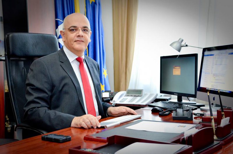 Raed Arafat, despre situatia ranitilor de la Colectiv: Avem oferte de primire a pacientilor in strainatate Raed Arafat, despre situatia ranitilor de la Colectiv: Avem oferte de primire a pacientilor in strainatate