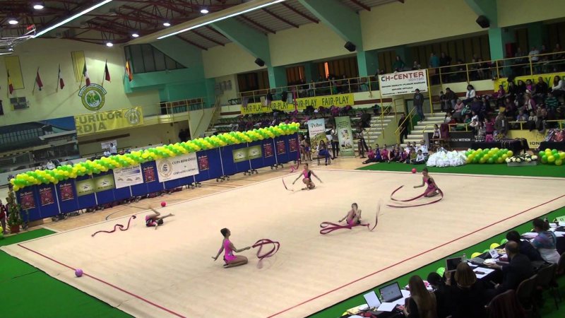 GRAȚIE ȘI FRUMUSEȚE: Eveniment special pentru sportivele de la secția de gimnastică ritmică a LPS Baia Mare GRAȚIE ȘI FRUMUSEȚE: Eveniment special pentru sportivele de la secția de gimnastică ritmică a LPS Baia Mare
