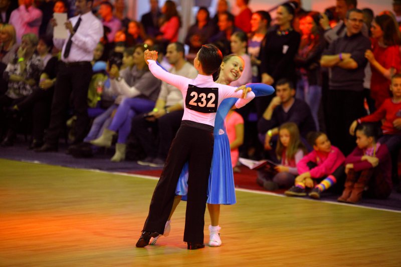DANS SPORTIV: Peste 60 de medalii a pentru Prodance 2000 în acest an DANS SPORTIV: Peste 60 de medalii a pentru Prodance 2000 în acest an