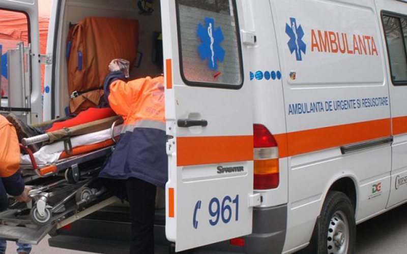 ŞOC: Primarul unei comune a făcut infarct în timpul şedinţei de Consiliu Local ŞOC: Primarul unei comune a făcut infarct în timpul şedinţei de Consiliu Local