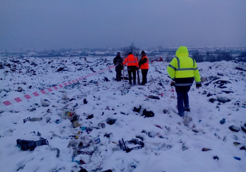 SATU NOU DE JOS: Au început lucrările de închidere la depozitul de deşeuri neconforme SATU NOU DE JOS: Au început lucrările de închidere la depozitul de deşeuri neconforme