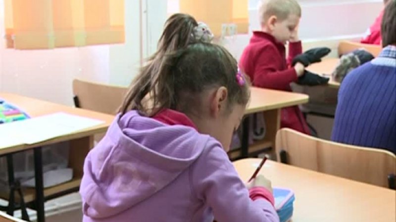 STIMULENT: Bani pentru familiile defavorizate care își trimit copiii la grădiniță STIMULENT: Bani pentru familiile defavorizate care își trimit copiii la grădiniță