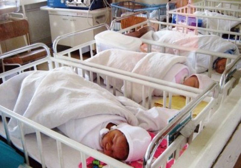 MARAMUREŞ: Cu cât au crescut natalitatea şi numărul căsătoriilor în 2015 în judeţ