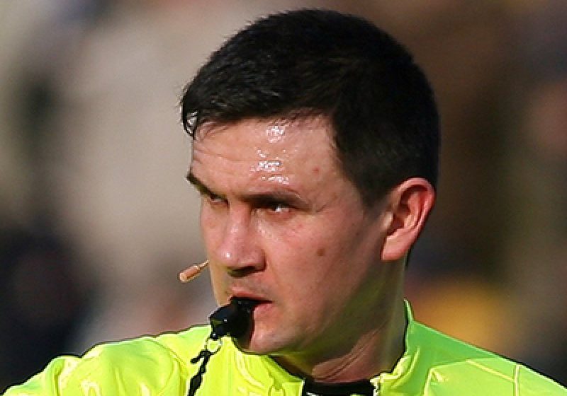 INEDIT: Arbitrul FIFA Cristian Balaj, profesor de educație fizică la niște țânci din clasa pregătitoare