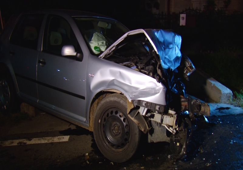 TRAGEDIE: S-a omorât intrând cu mașina într-un copac TRAGEDIE: S-a omorât intrând cu mașina într-un copac