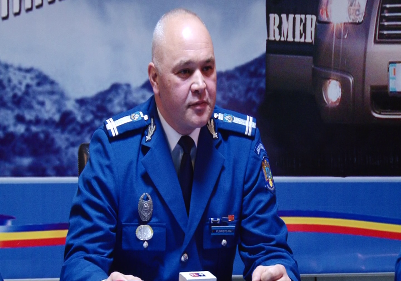 PESTE 7.500 DE MISIUNI PENTRU JANDARMI: Anul 2015 – perioadă de tranziţie şi adaptare determinată de dinamica fenomenelor sociale și politice PESTE 7.500 DE MISIUNI PENTRU JANDARMI: Anul 2015 – perioadă de tranziţie şi adaptare determinată de dinamica fenomenelor sociale și politice
