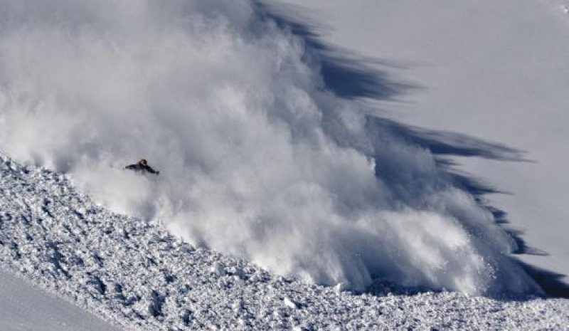 SIBIU: Risc mare de avalanșe, la peste 1.800 de metri altitudine, în Munții Făgăraș SIBIU: Risc mare de avalanșe, la peste 1.800 de metri altitudine, în Munții Făgăraș