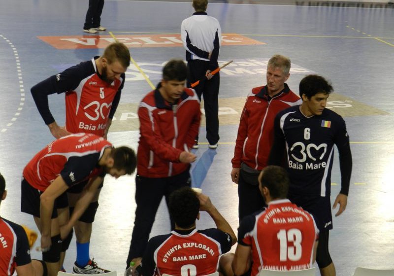CALIFICARE ÎN SFERTURILE CUPEI ROMÂNIEI: Banatul Caransebeș – Știința Explorări 3-2 (faza I, manșa a doua) CALIFICARE ÎN SFERTURILE CUPEI ROMÂNIEI: Banatul Caransebeș – Știința Explorări 3-2 (faza I, manșa a doua)