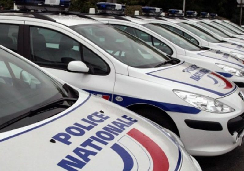 GEST ANTISEMIT, LA MARSILIA: Un minor a rănit un evreu, cu maceta, în plină stradă. Cazeneuve denunţă agresiunea "revoltătoare"