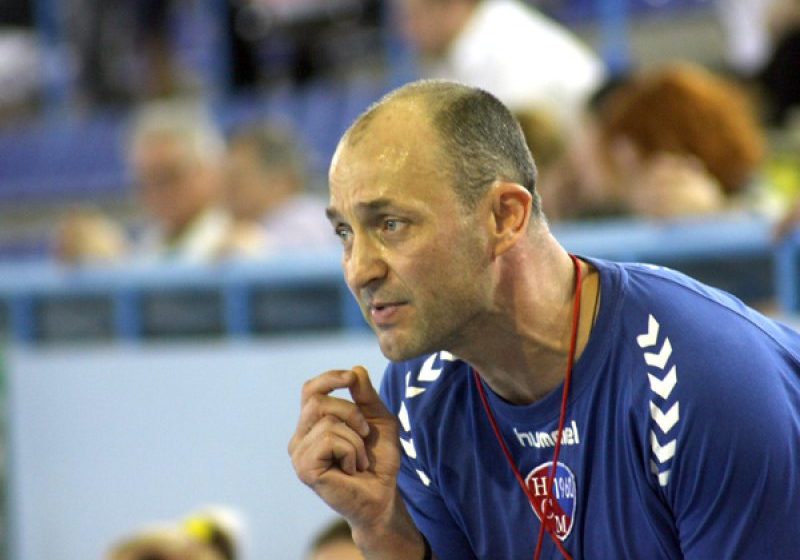 MIZEAZĂ PE HCM: Buceschi spune că cele mai mari șanse de a câștiga campionatul le are fosta lui echipă, HCM Baia Mare MIZEAZĂ PE HCM: Buceschi spune că cele mai mari șanse de a câștiga campionatul le are fosta lui echipă, HCM Baia Mare