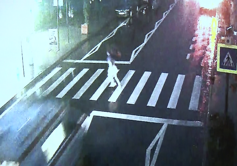 NU A VĂZUT SEMNALELE LUMINOASE: O femeie din Baia Sprie a fost lovită de ambulanță pe trecerea de pietoni NU A VĂZUT SEMNALELE LUMINOASE: O femeie din Baia Sprie a fost lovită de ambulanță pe trecerea de pietoni