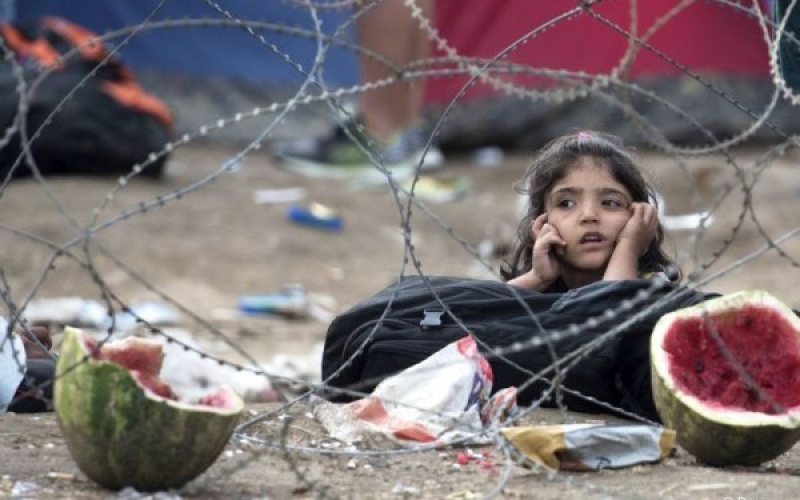 RAPORT UNICEF: Conflictul din Siria a făcut să apară ”copii refugiați” și ”copii soldați”