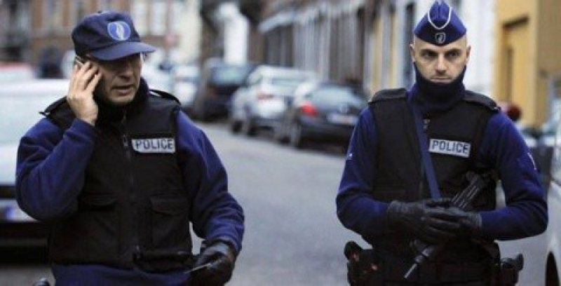 GAFĂ INCREDIBILĂ: Un polițist belgian cunoștea încă din decembrie 2015 ascunzătoarea din Molenbeek a lui Salah Abdeslam