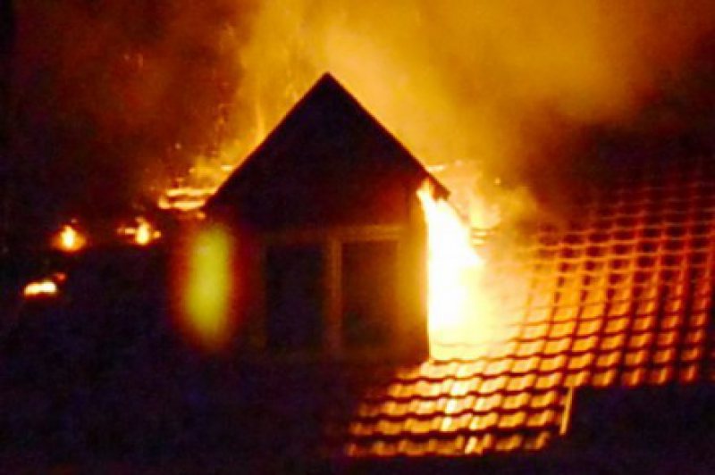 ALERTĂ: O locuință din Vadu Izei a fost cuprinsă de flăcări