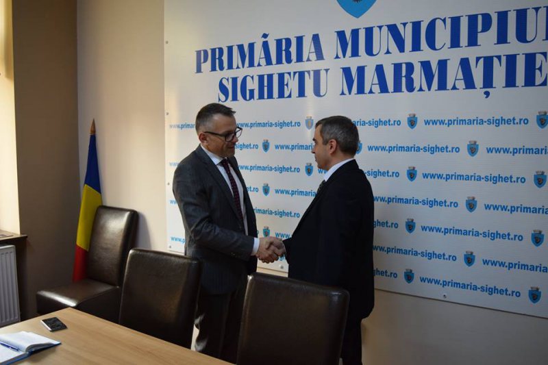 PROBLEMA LICEULUI “TARAS ŞEVCENKO” : Primarul Ovidiu Nemeș s-a întâlnit cu secretarul Ambasadei Ucrainei