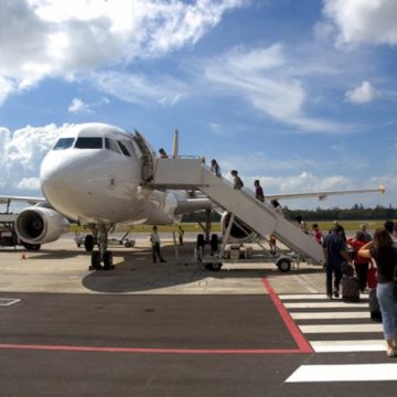 ANPC: Sfaturi legate de problemele care pot apărea în cazul călătoriilor cu avionul ANPC: Sfaturi legate de problemele care pot apărea în cazul călătoriilor cu avionul