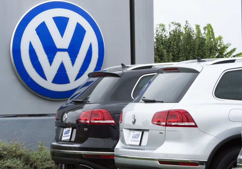 PROCES: Un tribunal german a decis că Volkswagen nu este obligat să reprimească autovehiculele cu motoare trucate