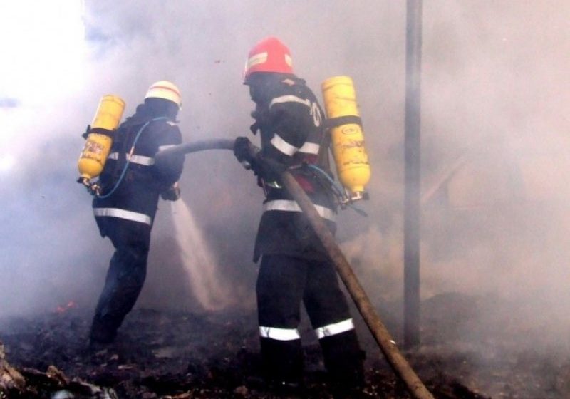 INCENDIU DEVASTATOR: O biserică a ars în totalitate din cauza unui conductor electric defect