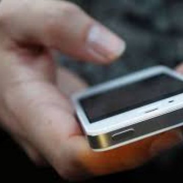 IPJ: Atenție la mesajul ”Acesta este noul meu număr de telefon”, puteți ajunge victime ale înșelătoriilor IPJ: Atenție la mesajul ”Acesta este noul meu număr de telefon”, puteți ajunge victime ale înșelătoriilor